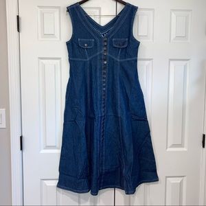 NWT American Dynasty Women’s Medium Wash Denim Sleeveless Dress Size Medium